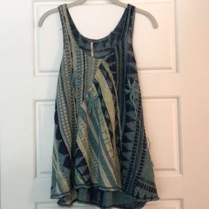 Free People light-weight knit tank. Swing fit ❤️